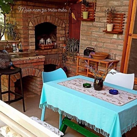 Kuca Za Odmor Mirni Kutak Vukovar Exteriör bild