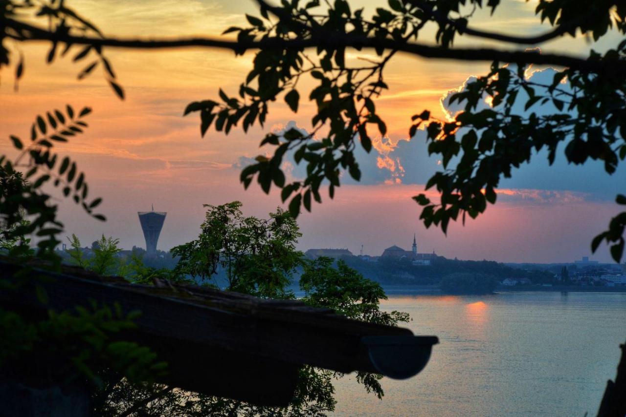 Kuca Za Odmor Mirni Kutak Vukovar Exteriör bild
