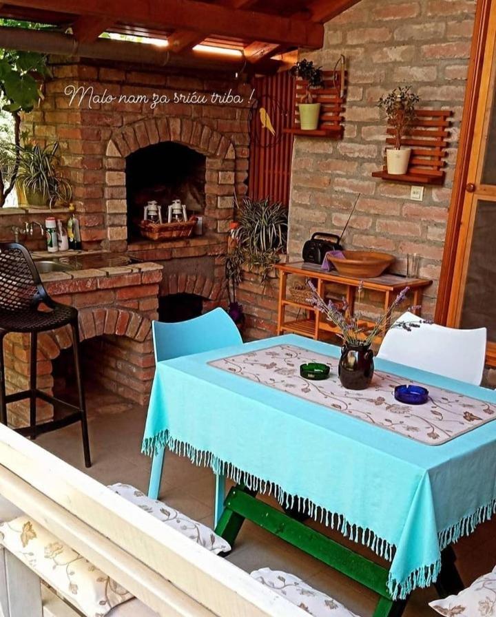 Kuca Za Odmor Mirni Kutak Vukovar Exteriör bild